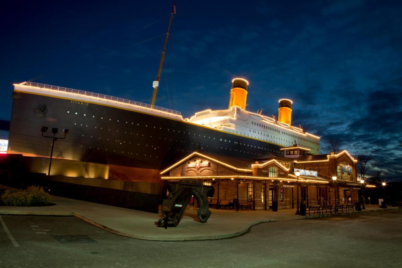 Whispering Winds, Hot Tub, Game Room, Wifi, 1089 Free Tickets Each Paid Day, Dollywood And More Gatlinburg Luaran gambar