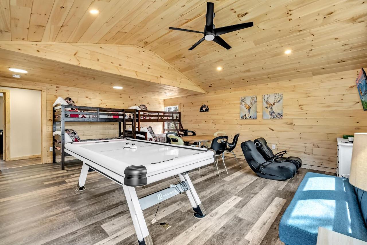 Whispering Winds, Hot Tub, Game Room, Wifi, 1089 Free Tickets Each Paid Day, Dollywood And More Gatlinburg Luaran gambar